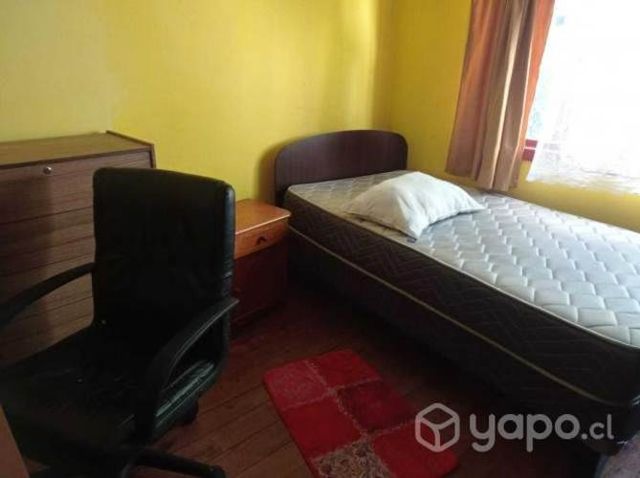 Se arrienda pieza cerca de la udec