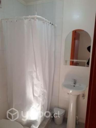 Arriendo pieza en chillan con baño
