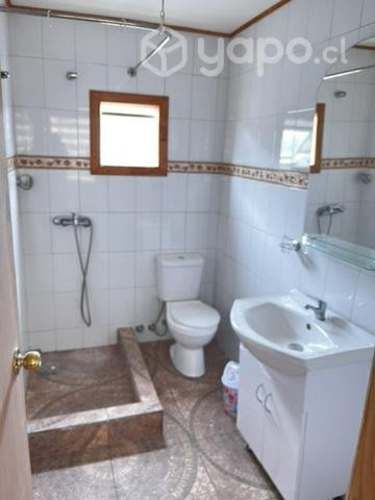 Se arrienda casa interior