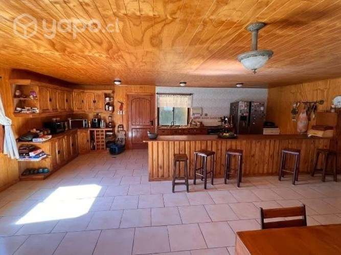 Parcela 5000 m2 con casa y piscina