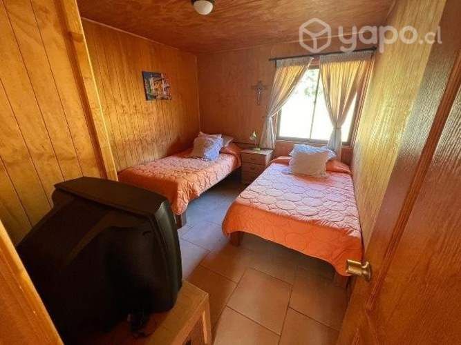 Parcela 5000 m2 con casa y piscina