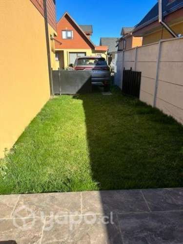 Arriendo casa condominio