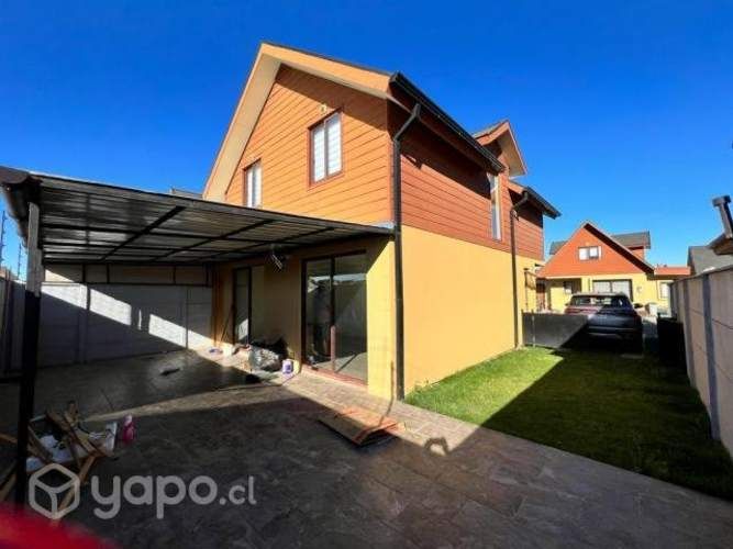 Arriendo casa condominio