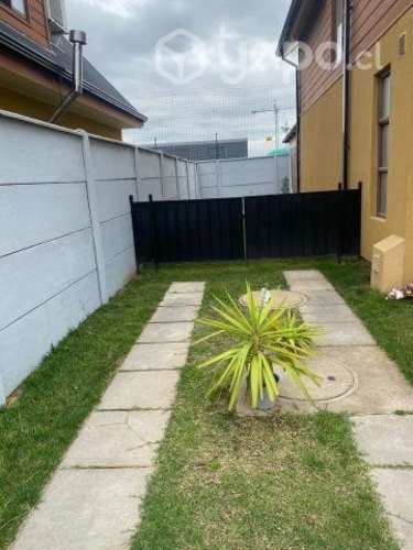 Arriendo casa condominio