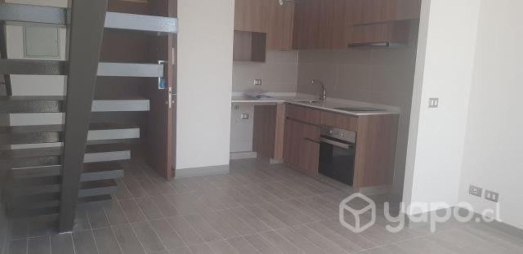 A Pasos De Metro Irarrazabal. Cod 1204