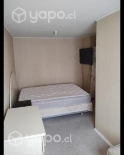 Arriendo departamento semiamueblado