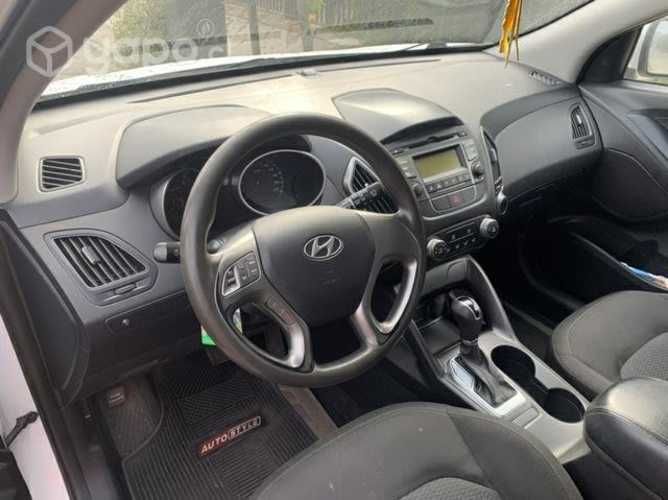 Hyundai tucson full caja tiptronic