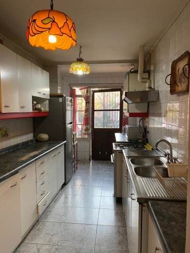 Habitación lindo barrio metro cercano