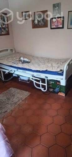 Cama clinica