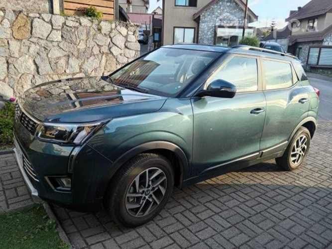 Mahindra xuv300 2023