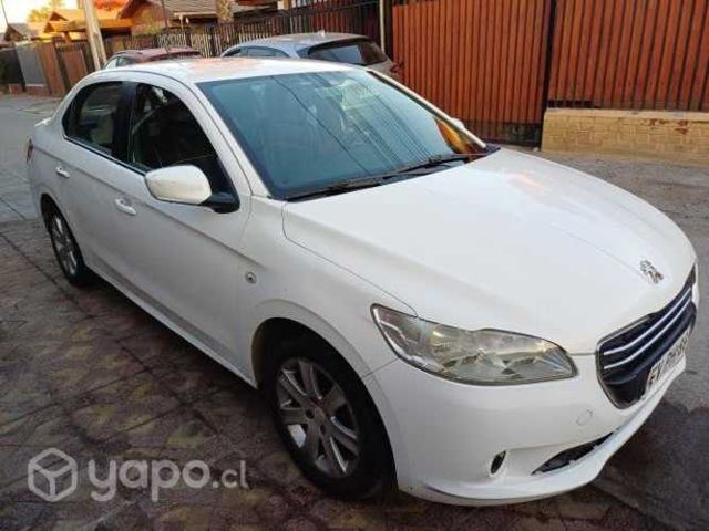 Vendo mi Peugeot 301 2013