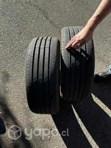 Neumáticos 215-45-18