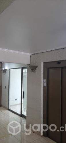 Se vende oficina en edificio aranjuez