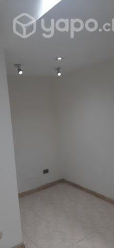 Se vende oficina en edificio aranjuez