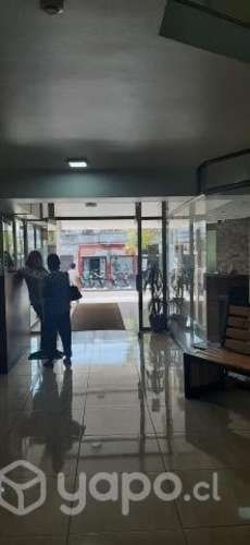 Se vende oficina en edificio aranjuez