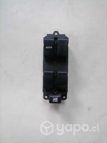 Botonera alzavidrios mazda 3