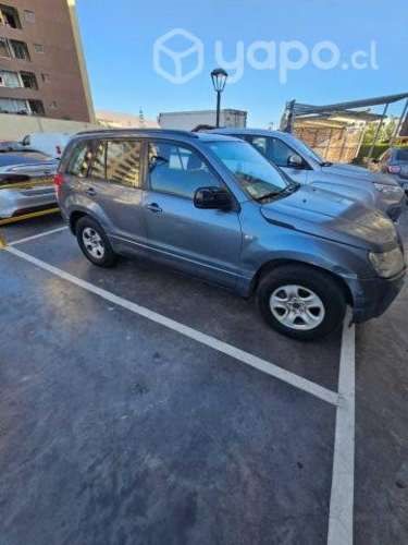 Suzuki grand nomade 2008