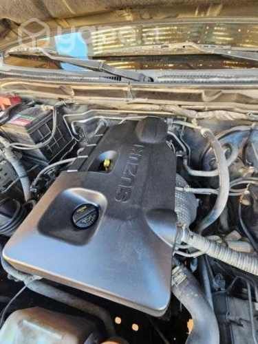 Suzuki grand nomade 2008