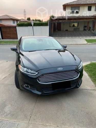 Se vende FORD FUSION 20015