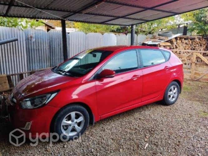 Hyundai accent hatchback 2015