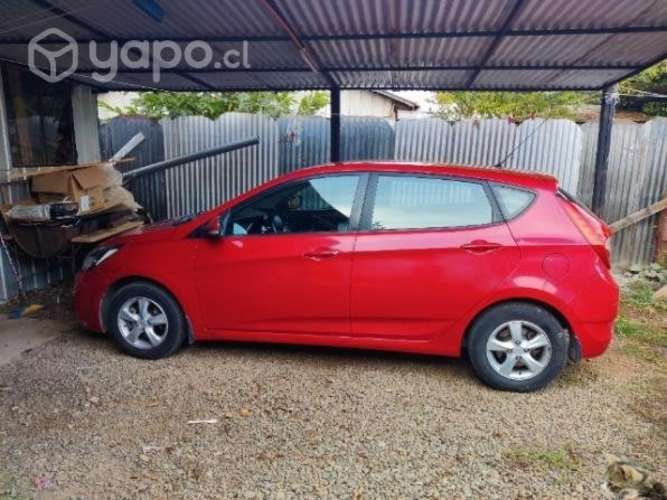 Hyundai accent hatchback 2015