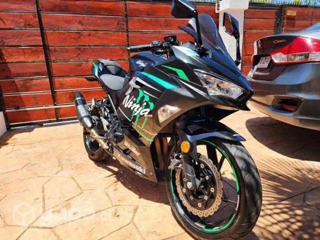 Kawasaki ninja 400 2020 excelente estado