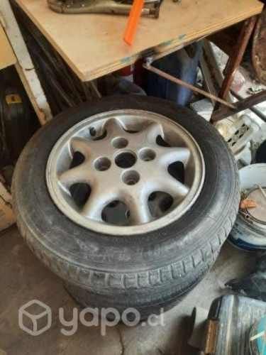 Llantas y neumáticos (Aro 14)