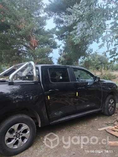 Camioneta nueva única. Dueña petrolera