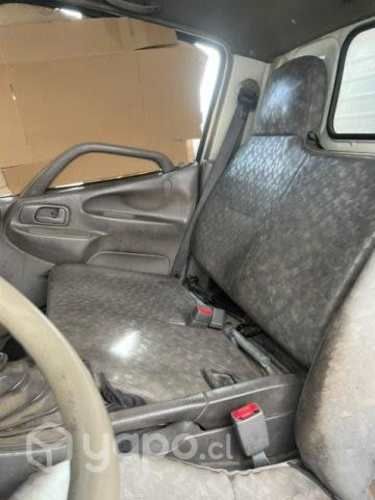 Se vende camión cabina cerrada, documentos al día