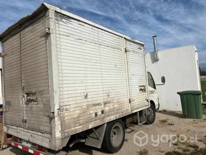 Se vende camión cabina cerrada, documentos al día