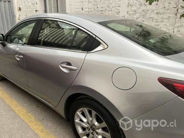 Mazda 6 automático, full cuero