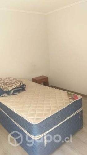 Pareja metro santa lucia alameda