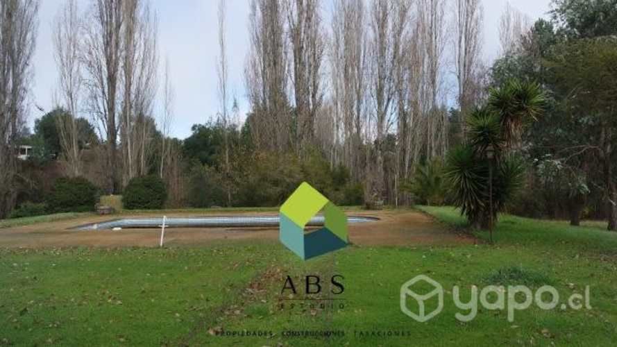 Parcela, casa y piscina cerca del centro, Quillón