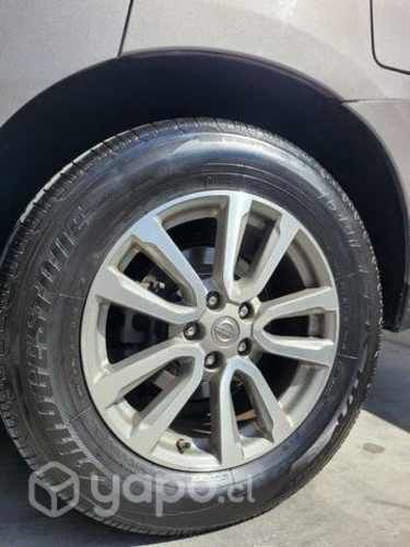 Se vende Nissan Pathfinder 2014