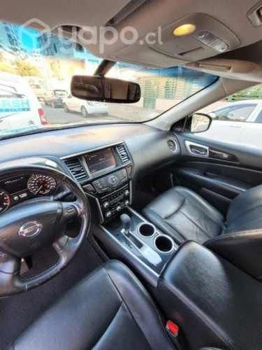 Se vende Nissan Pathfinder 2014