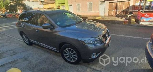 Se vende Nissan Pathfinder 2014