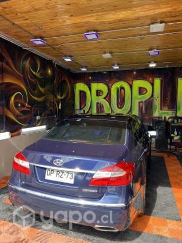 Hyundai genesis 2012