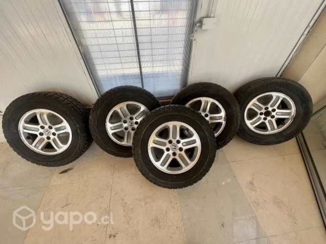 Llantas con neumático 235/70/R16
