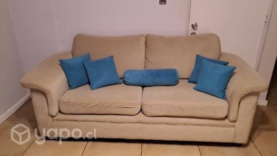 Sofa y alfombras