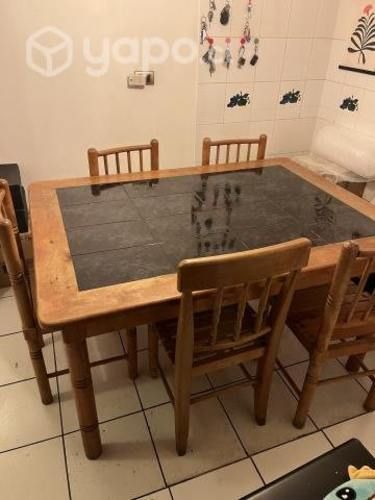 Comedor con 5 sillas madera