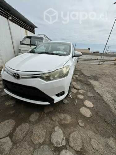 Toyota yaris  único dueño