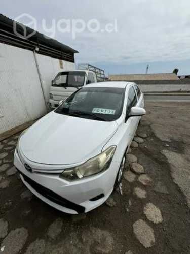 Toyota yaris  único dueño