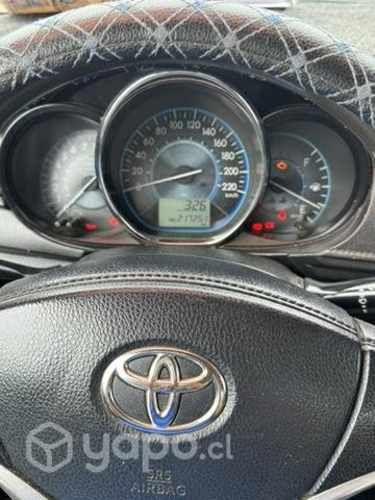Toyota yaris  único dueño