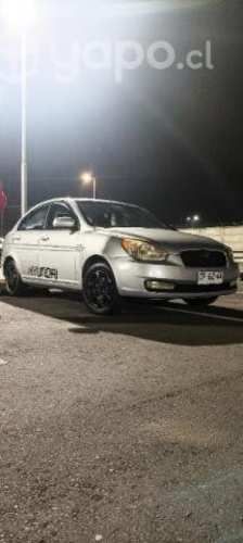 Hyundai accent 2010