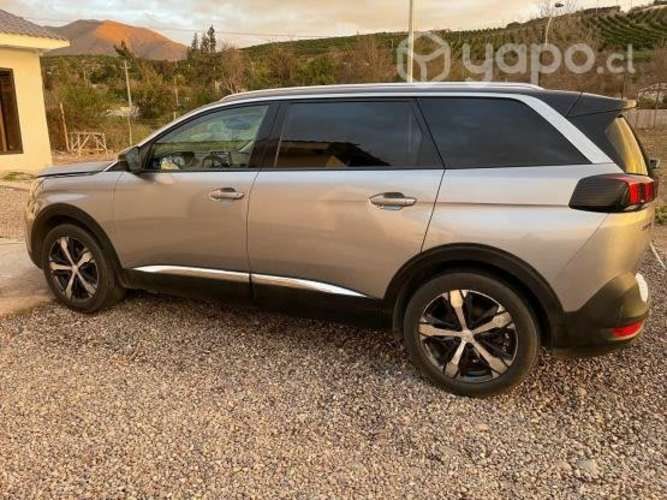 Peugeot 5008 2019