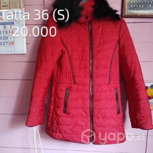 Casaca casi nueva marca Ash talla 36