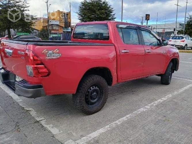 Hilux SR 2017 4x4 crédito y recibo vehículos