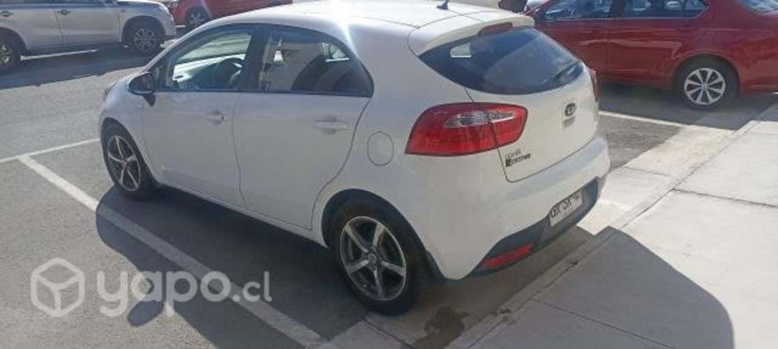 Kia motors rio 2014