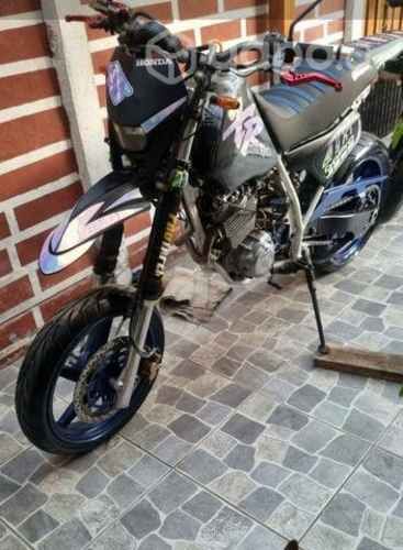 Honda xlr 250