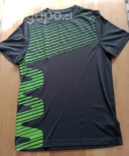 Polera deporte Reebok talla M